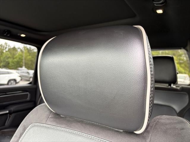 2019 RAM 1500 Laramie Crew Cab 4x4 5'7' Box
