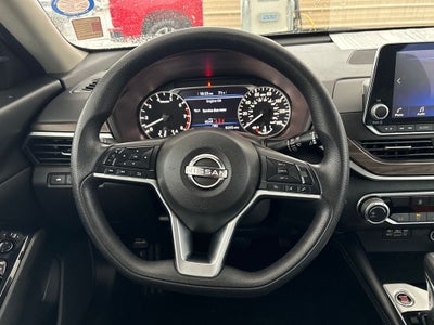 2023 Nissan Altima SV FWD