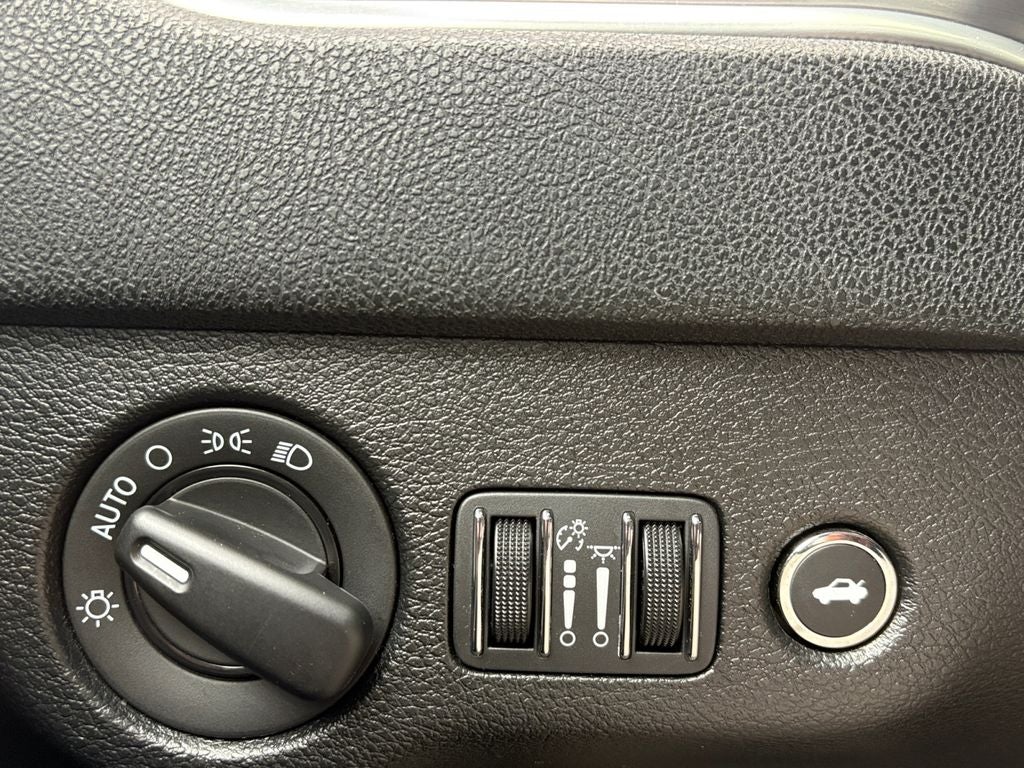 2018 Dodge Charger SXT RWD