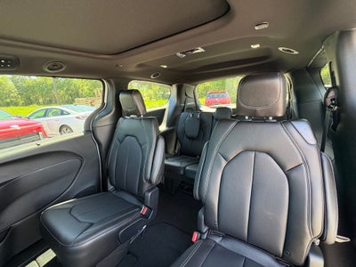 2027 Chrysler Pacifica PACIFICA SELECT