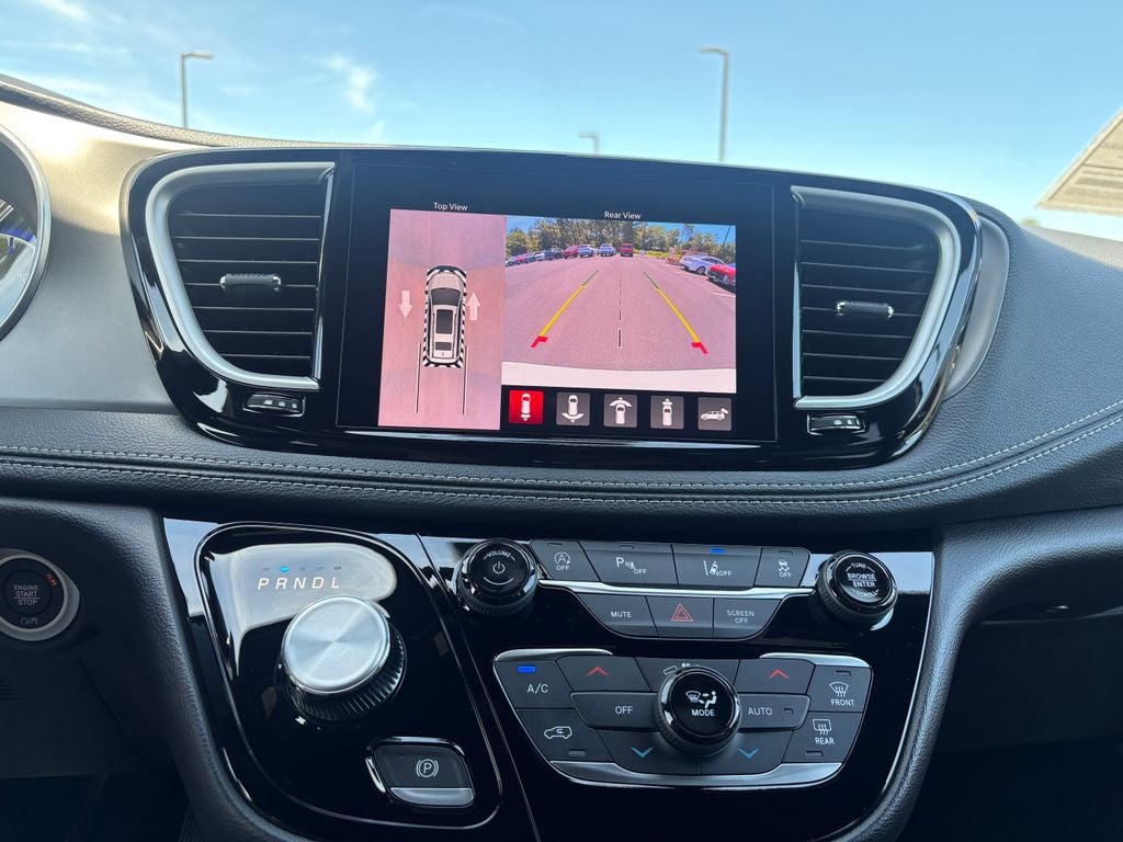 2027 Chrysler Pacifica PACIFICA SELECT