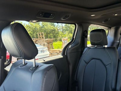 2027 Chrysler Pacifica PACIFICA SELECT