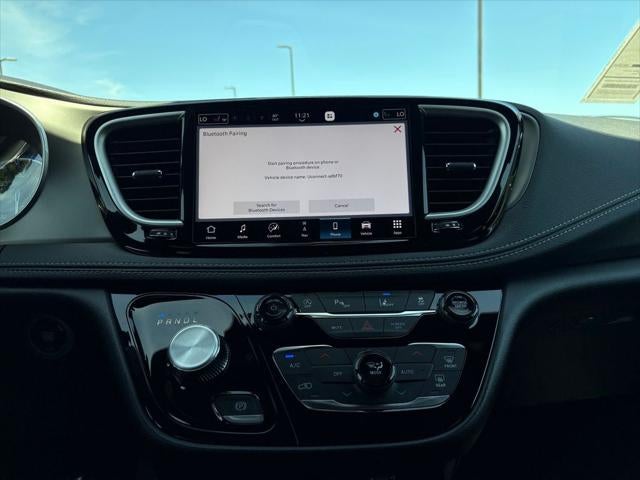 2027 Chrysler Pacifica PACIFICA SELECT