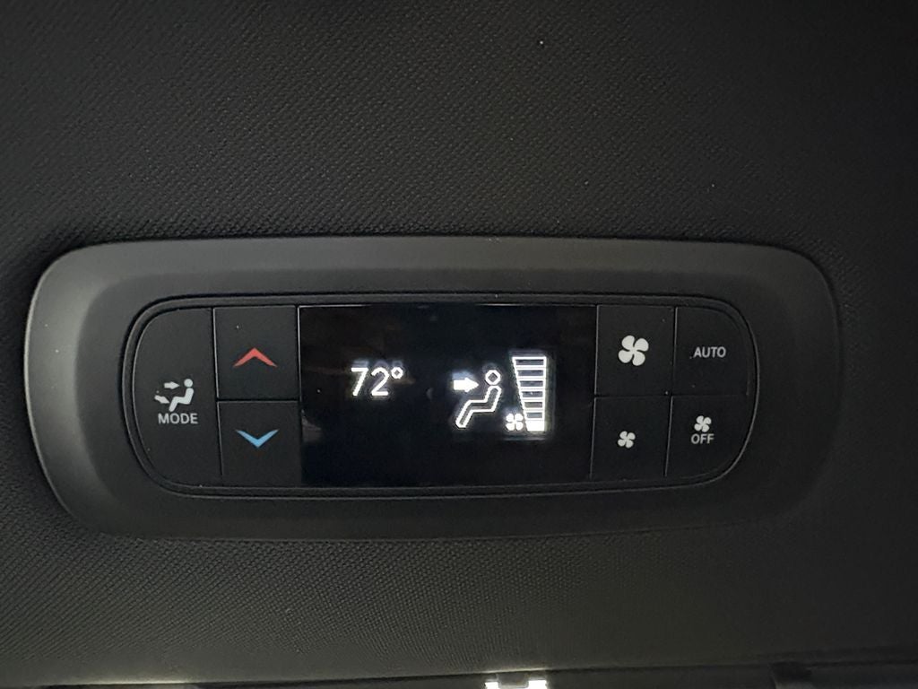 2026 Chrysler Voyager VOYAGER LX