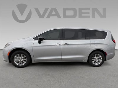 2026 Chrysler Voyager VOYAGER LX
