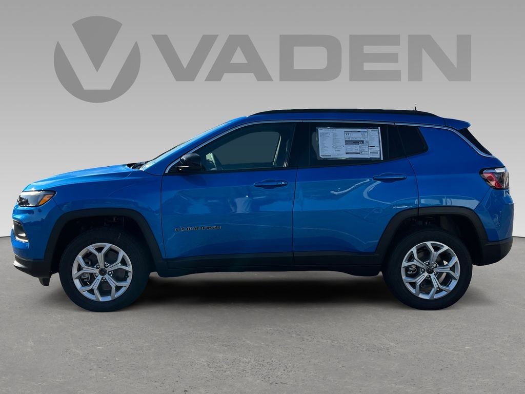 2025 Jeep Compass COMPASS LATITUDE 4X4
