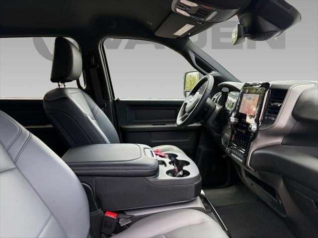 2026 RAM 2500 RAM 2500 TRADESMAN CREW CAB 4X4 6'4' BOX