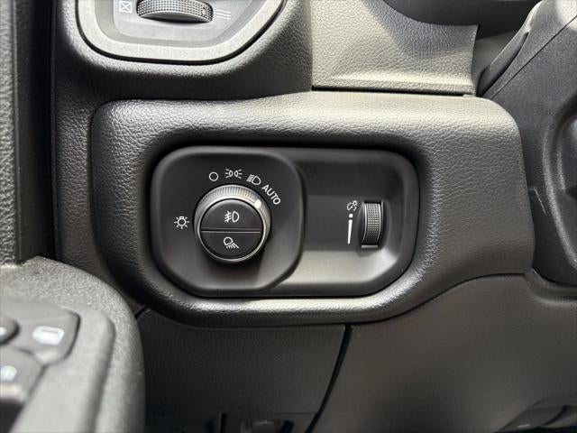 2026 RAM 2500 RAM 2500 TRADESMAN CREW CAB 4X4 6'4' BOX