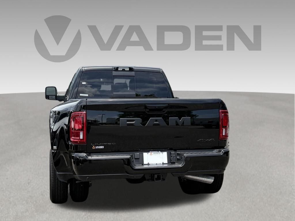 2026 RAM 3500 RAM 3500 LIMITED MEGA CAB 4X4 6'4' BOX