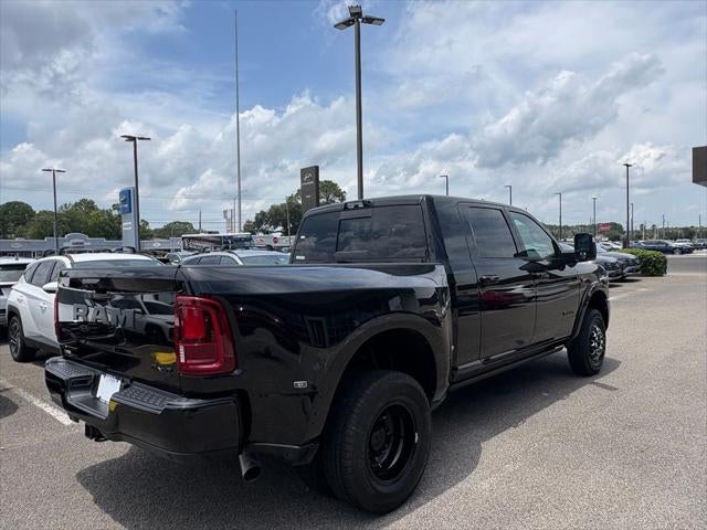 2026 RAM 3500 RAM 3500 LIMITED MEGA CAB 4X4 6'4' BOX