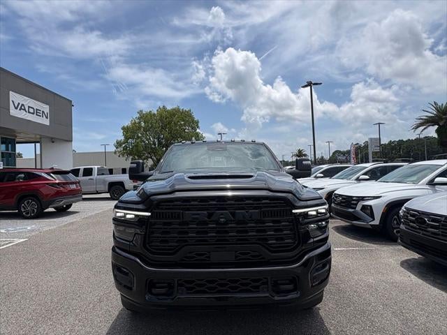 2026 RAM 3500 RAM 3500 LIMITED MEGA CAB 4X4 6'4' BOX
