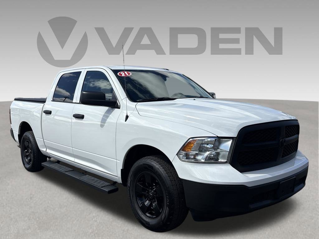 2021 RAM 1500 Classic Tradesman Crew Cab 4x4 5'7' Box