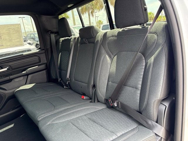 2026 RAM Ram 1500 RAM 1500 TRADESMAN CREW CAB 4X2 5'7' BOX
