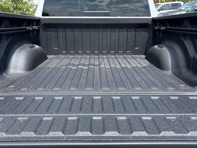 2026 RAM Ram 1500 RAM 1500 TRADESMAN CREW CAB 4X2 5'7' BOX