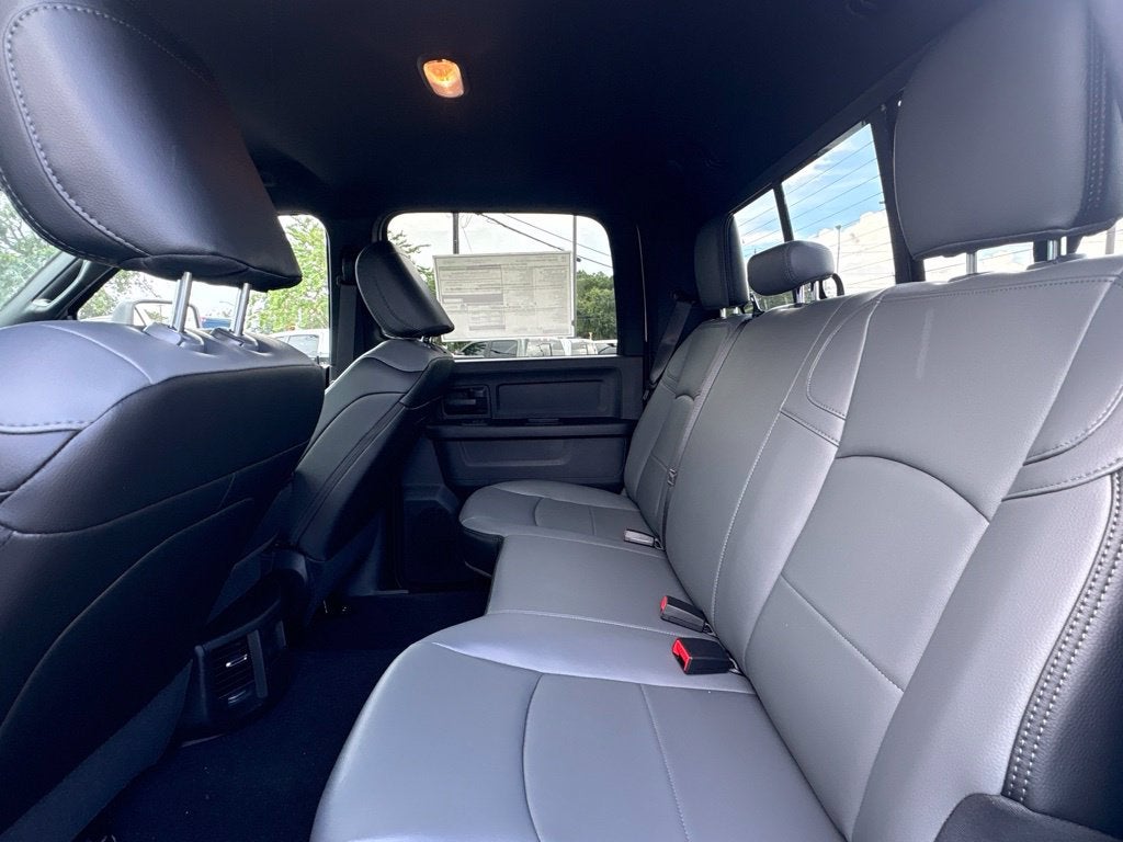 2026 RAM 2500 RAM 2500 TRADESMAN CREW CAB 4X4 6'4' BOX