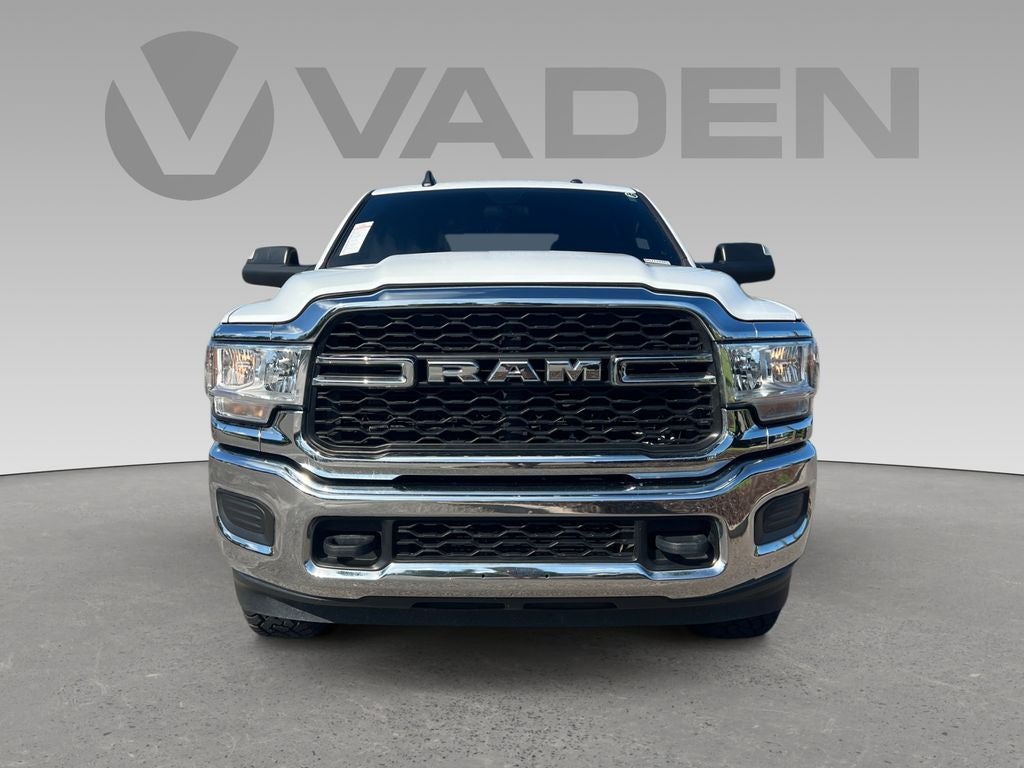2022 RAM 2500 Tradesman Crew Cab 4x4 6'4' Box