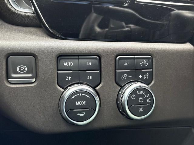 2024 GMC Sierra 1500 4WD Crew Cab Short Box SLT