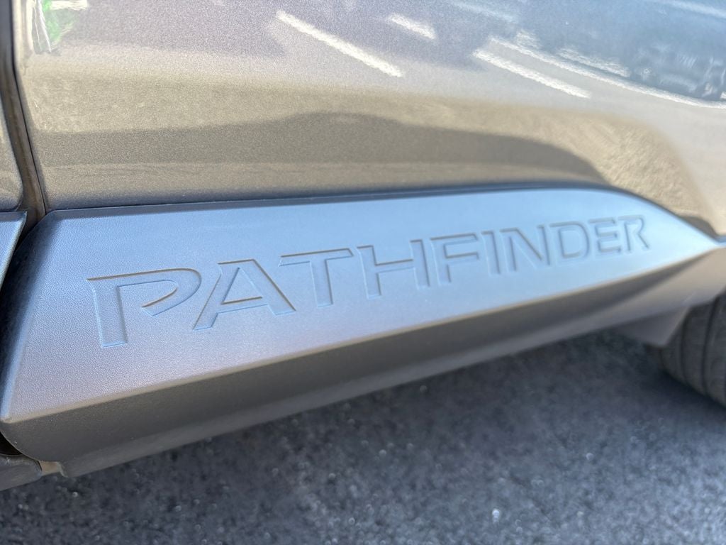 2025 Nissan Pathfinder SV FWD