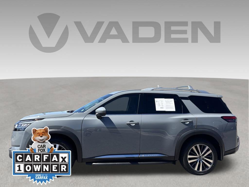 2022 Nissan Pathfinder Platinum
