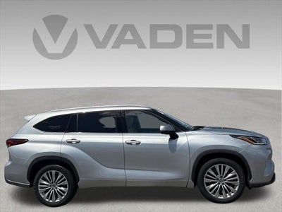 2023 Toyota Highlander Platinum