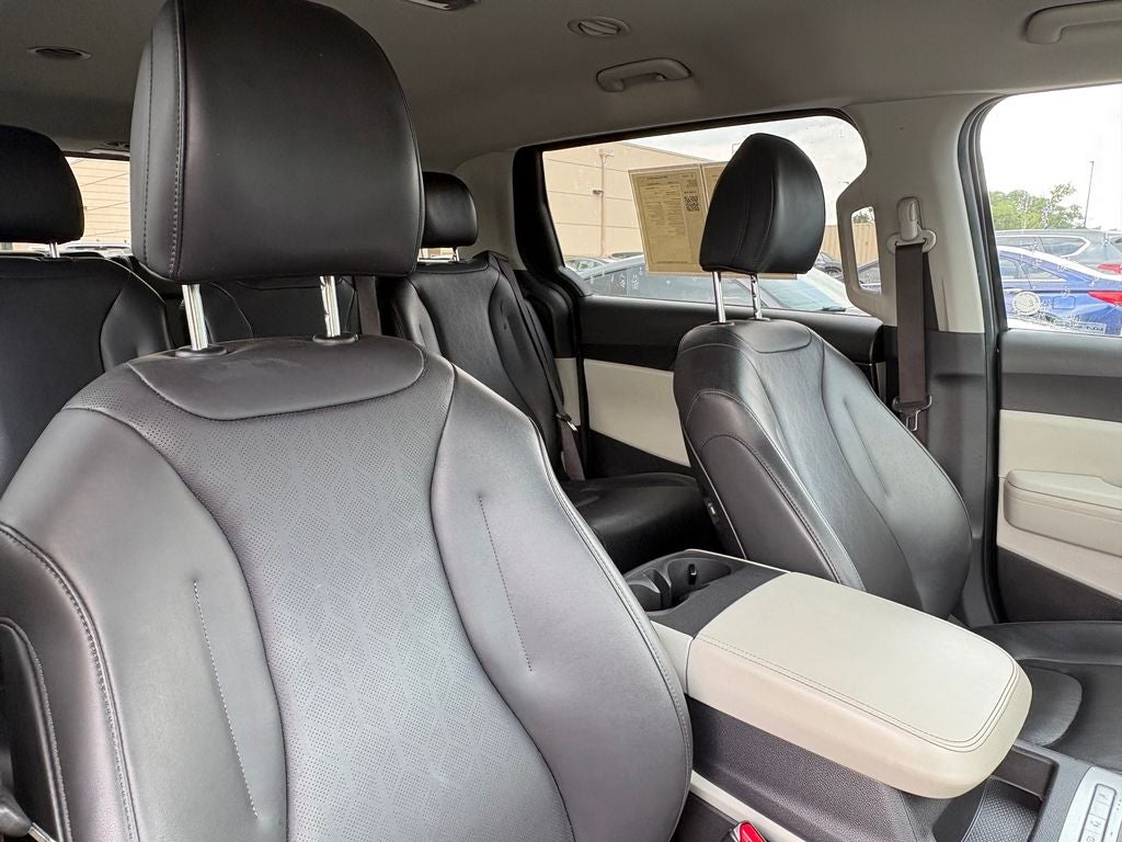 2023 Kia Carnival MPV LX Seat Package