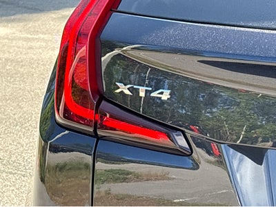 2023 Cadillac XT4 FWD Premium Luxury