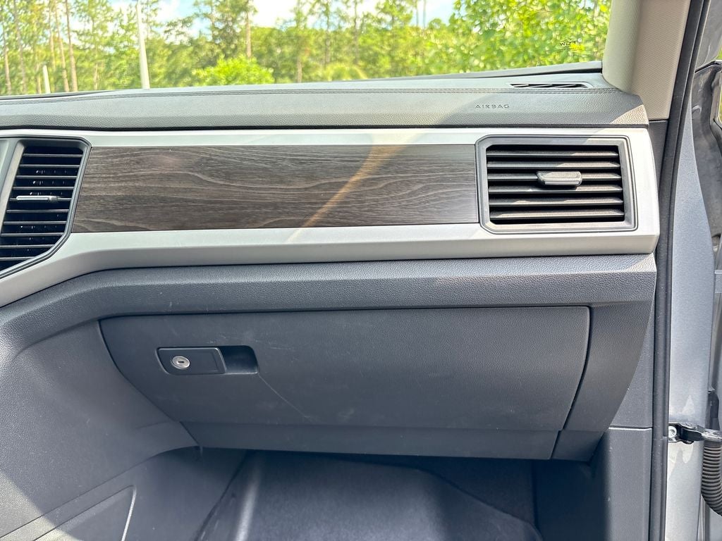 2021 Volkswagen Atlas 3.6L V6 SE w/Technology