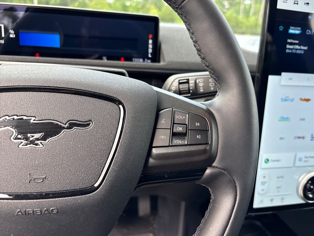 2022 Ford Mustang Mach-E Select