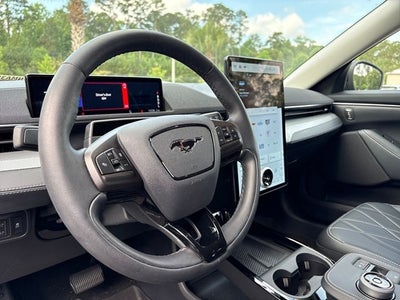 2022 Ford Mustang Mach-E Select