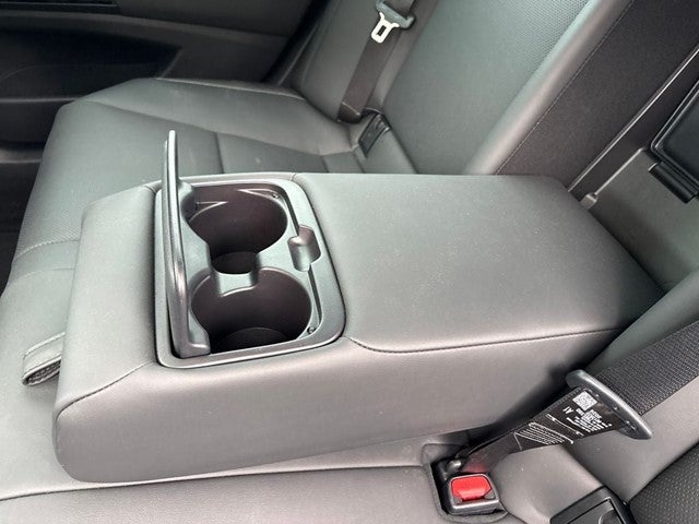 2024 Lexus ES 300h F SPORT Handling