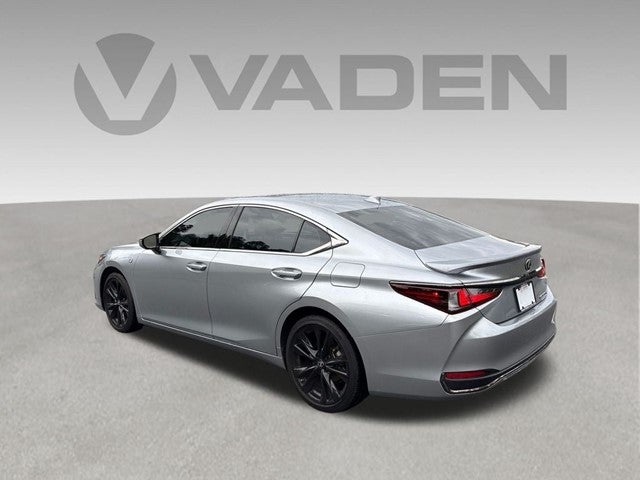 2024 Lexus ES 300h F SPORT Handling