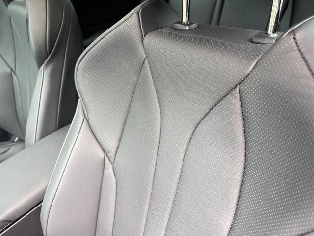 2024 Lexus ES 300h F SPORT Handling