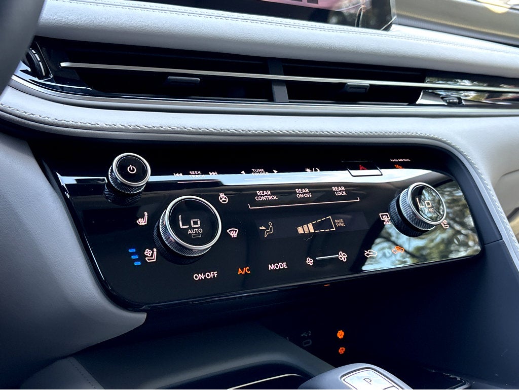 2027 INFINITI QX60 Luxe FWD