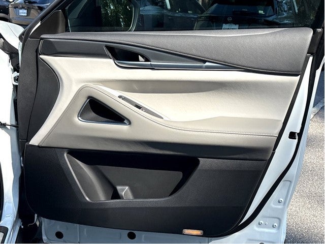 2027 INFINITI QX60 Luxe FWD