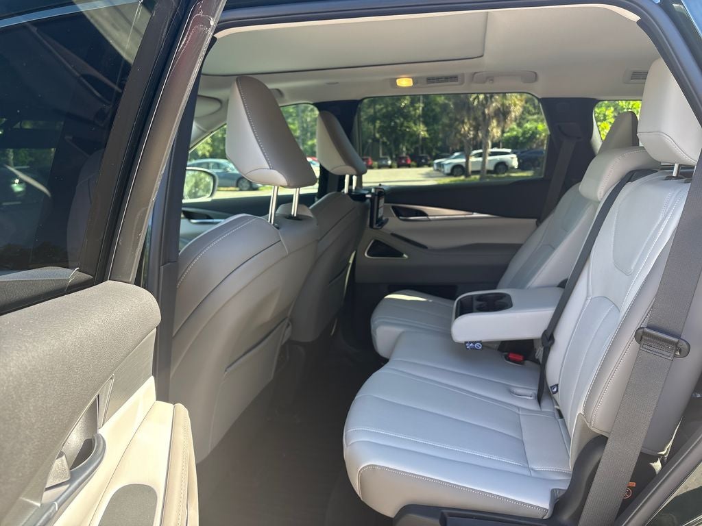 2027 INFINITI QX60 Luxe FWD