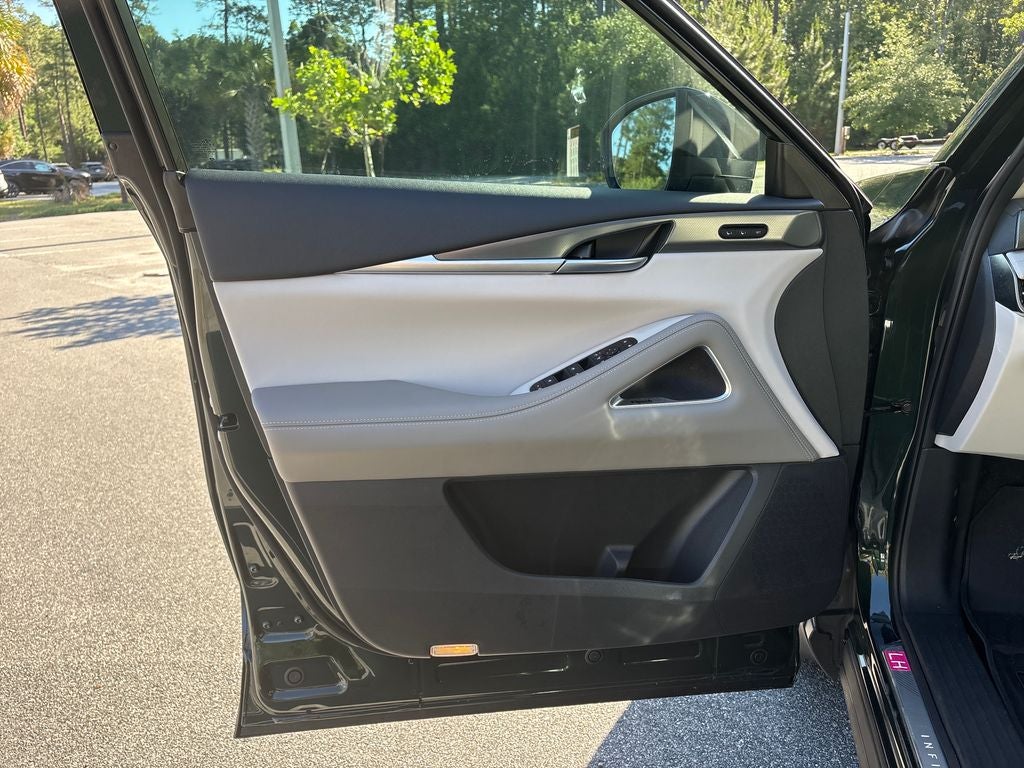 2027 INFINITI QX60 Luxe FWD