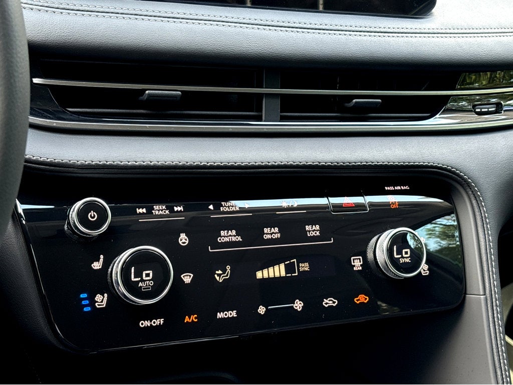 2026 INFINITI QX60 LUXE