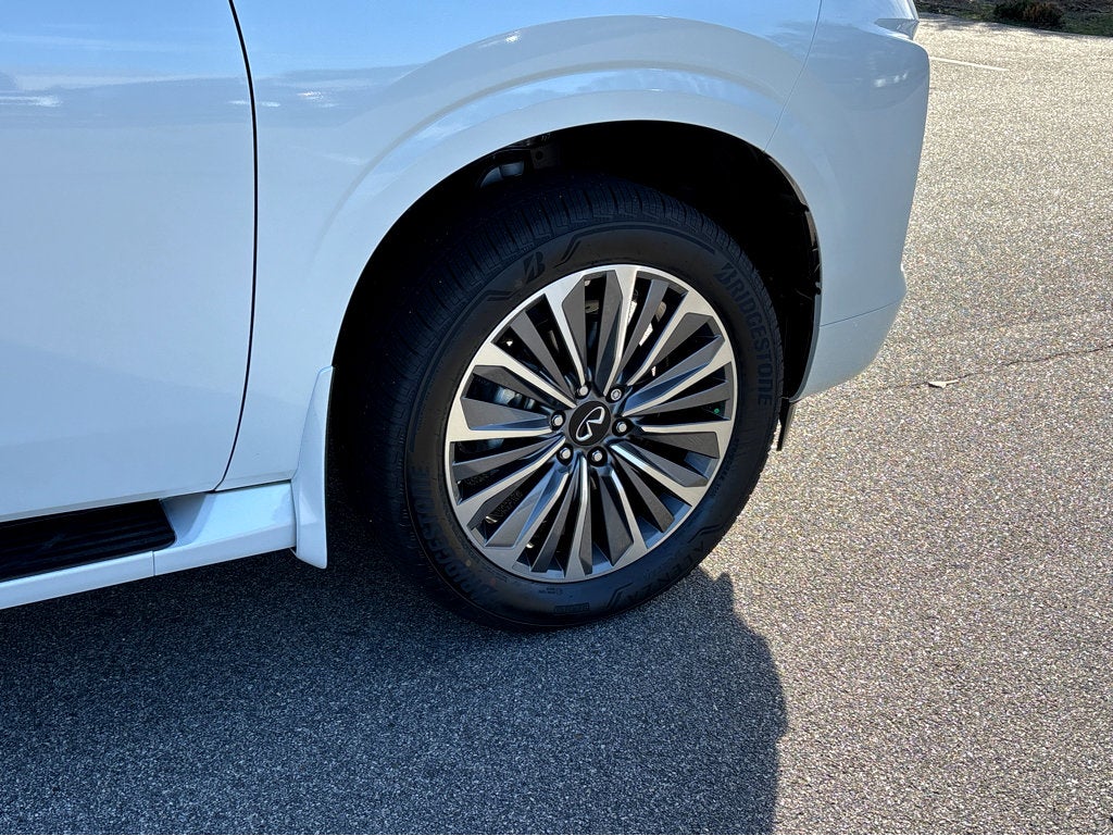 2026 INFINITI QX80 Luxe 4WD