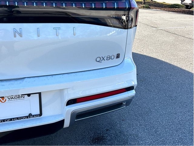 2026 INFINITI QX80 Luxe 4WD
