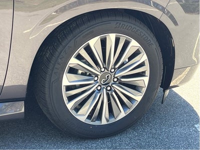 2025 INFINITI QX80 Luxe 4WD