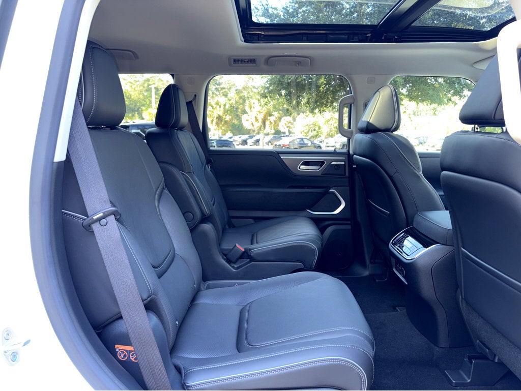 2026 INFINITI QX80 LUXE