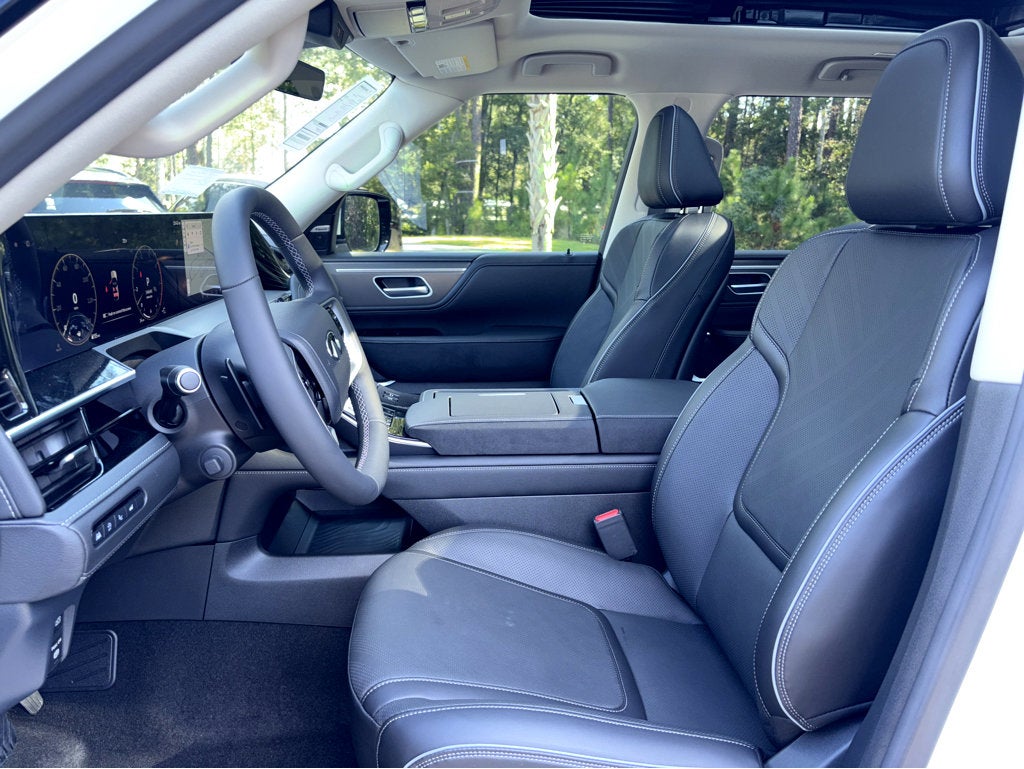 2026 INFINITI QX80 LUXE