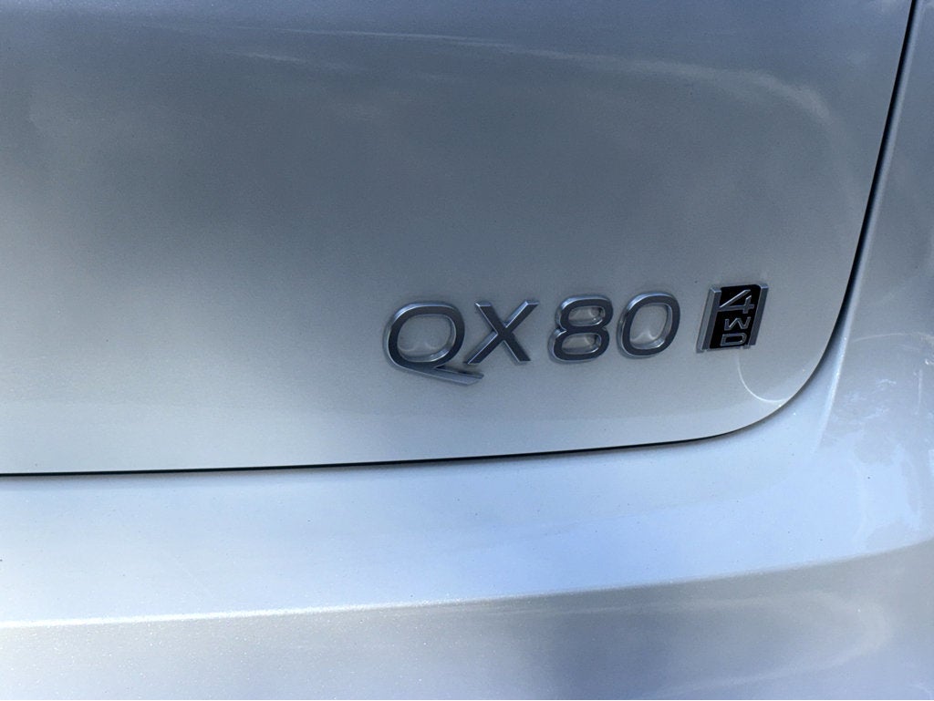 2026 INFINITI QX80 LUXE
