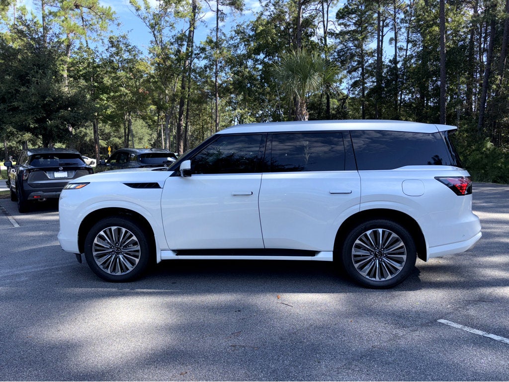 2026 INFINITI QX80 LUXE