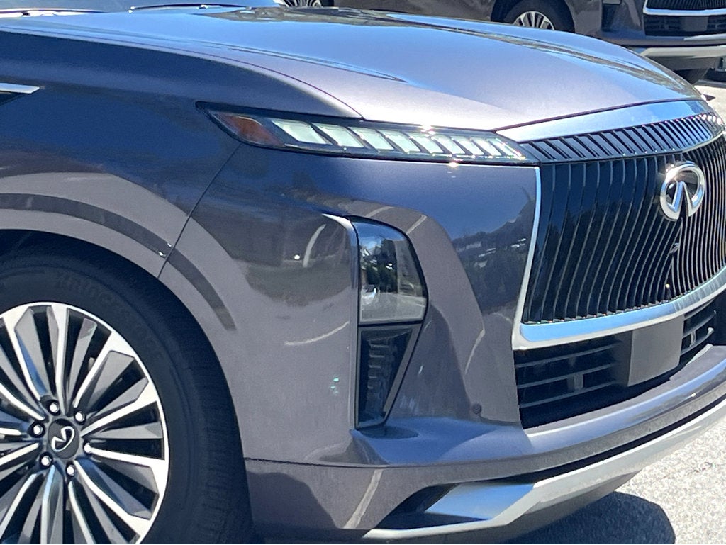 2025 INFINITI QX80 LUXE