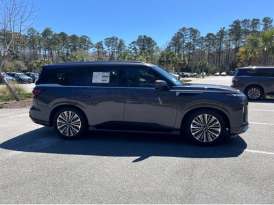 2025 INFINITI QX80 LUXE