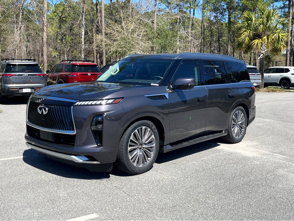 2025 INFINITI QX80 LUXE