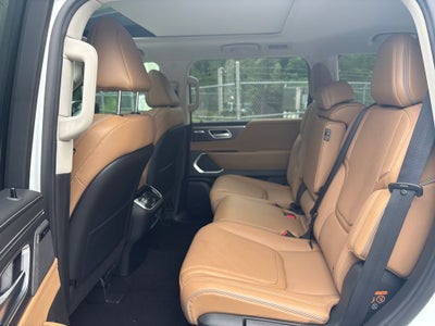 2027 INFINITI QX80 Luxe 2WD