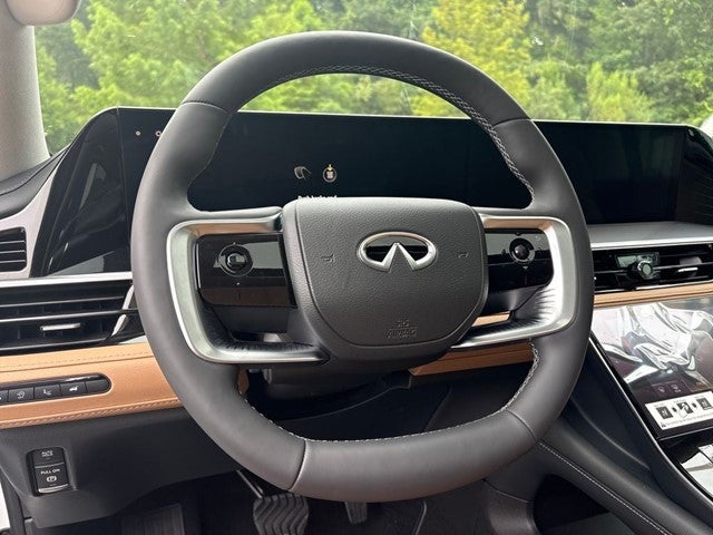 2027 INFINITI QX80 Luxe 2WD
