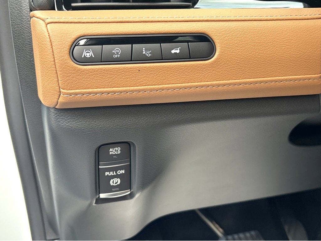 2026 INFINITI QX80 LUXE